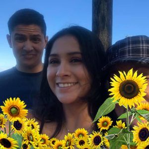 Meet your Posher, Dulce maria